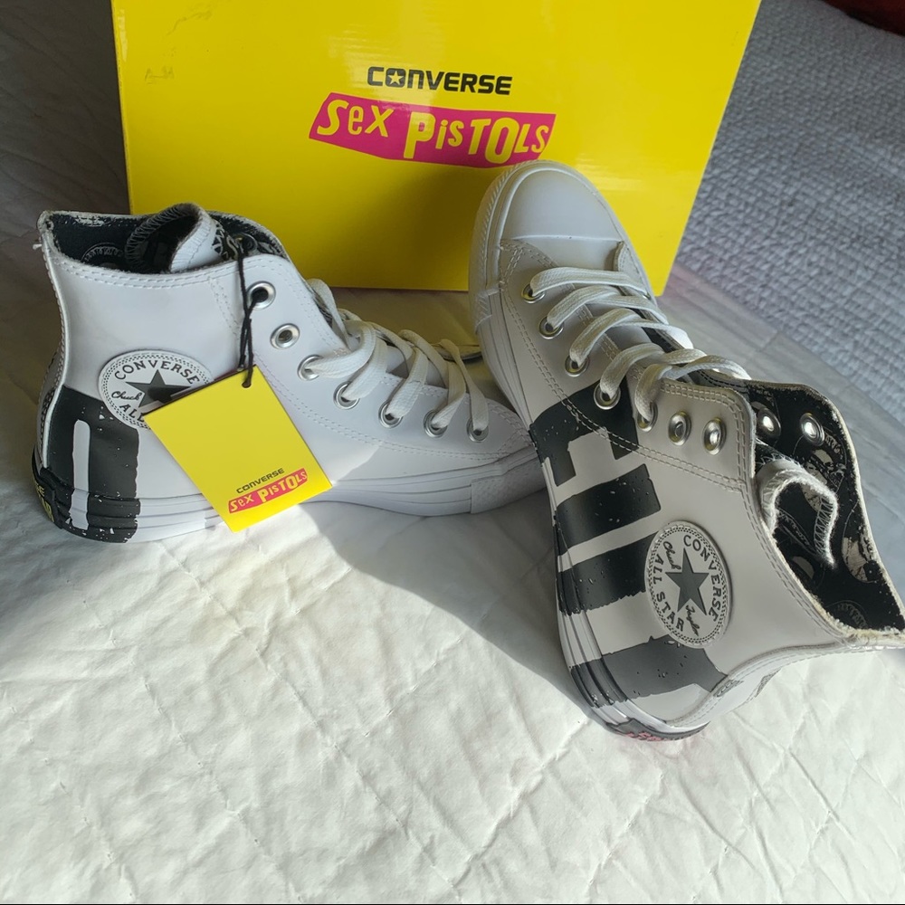 Converse Custom Chuck Taylor unisex High Top. New!